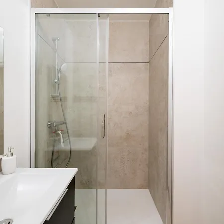 Le Moderne - 4 Ch Proche Maisons De Champagne Apartment Reims