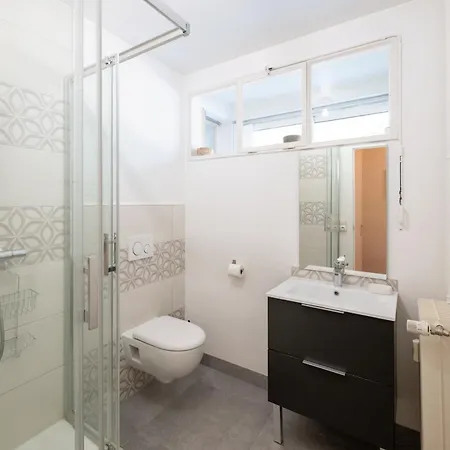 Le Moderne - 4 Ch Proche Maisons De Champagne *