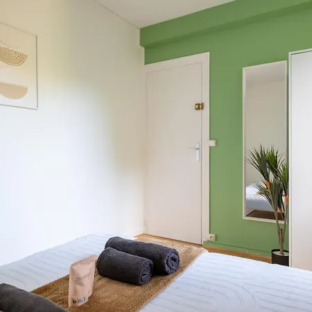Le Moderne - 4 Ch Proche Maisons De Champagne Apartment *