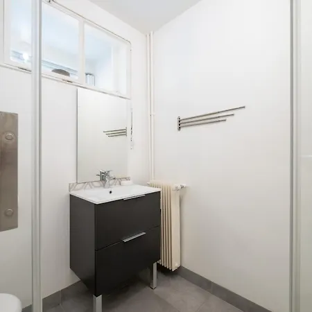 Le Moderne - 4 Ch Proche Maisons De Champagne Apartment